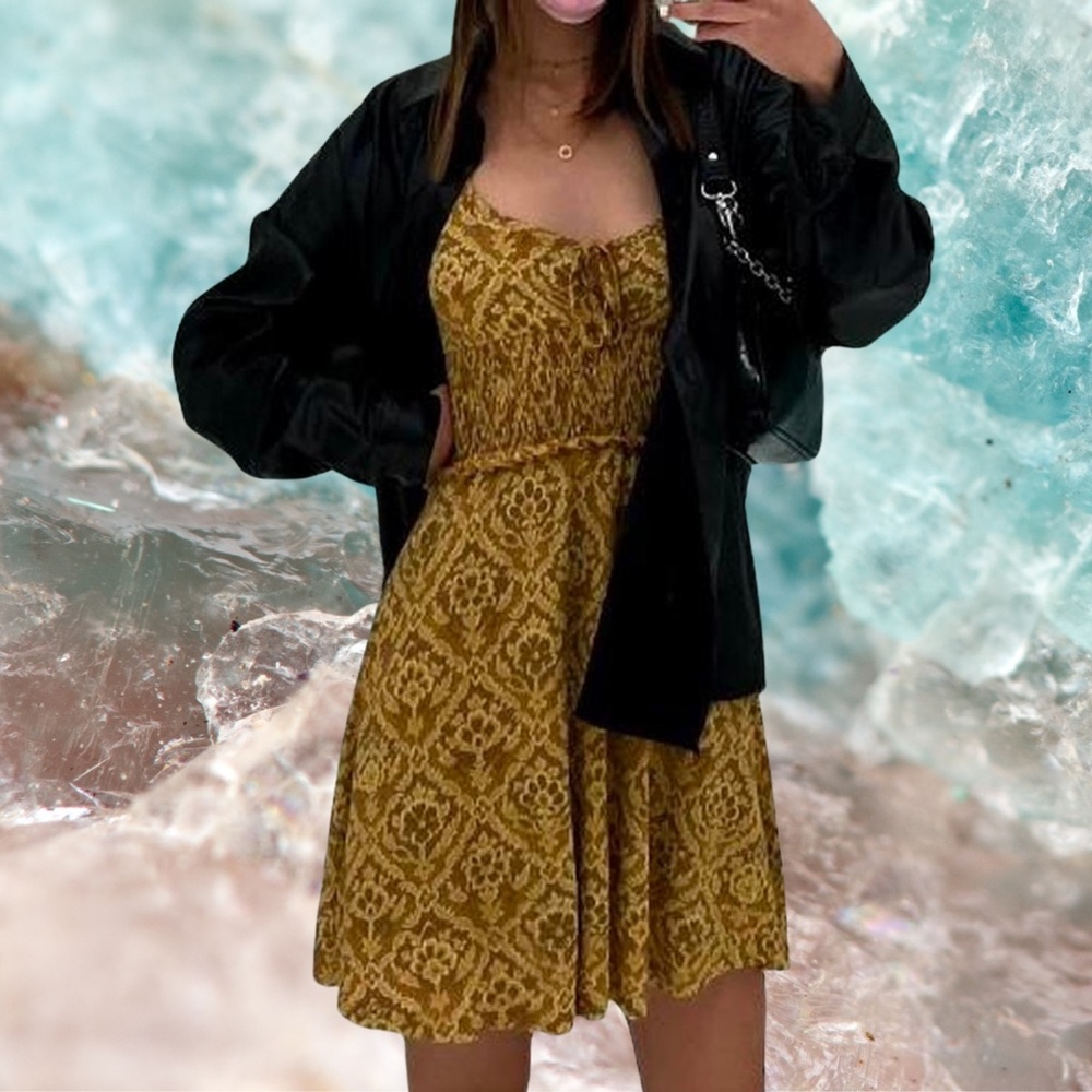SOLD Urban Outfitters Dress - Picture 6 of 6